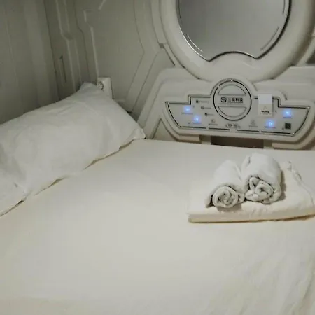 Air Capsules Airport Capsule hotel Gava
