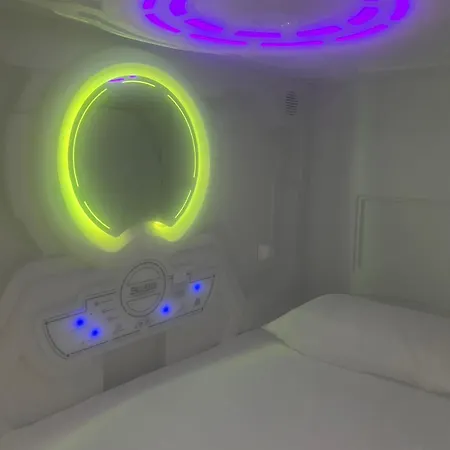 Air Capsules Airport Capsule hotel